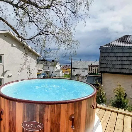 The Perfect Stop 营地 *